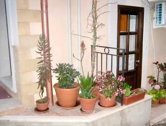 Case Vacanza Cipriano Spacious Apartment And Cosy Studio Monolocale Torretta  Torretta (Sicily)