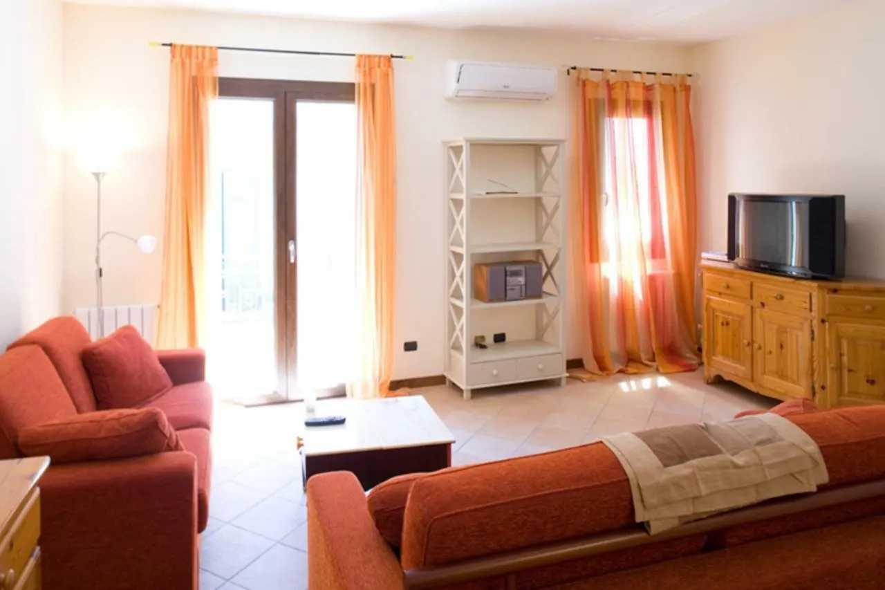 Case Vacanza Cipriano Spacious Apartment And Cosy Studio Monolocale Torretta